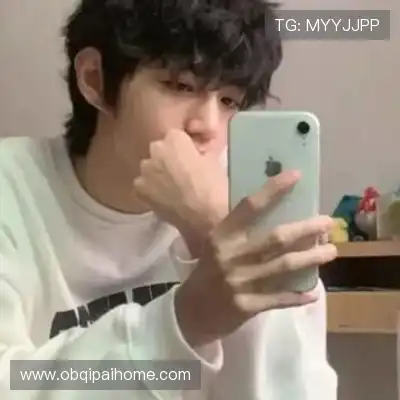 蓬盈晓